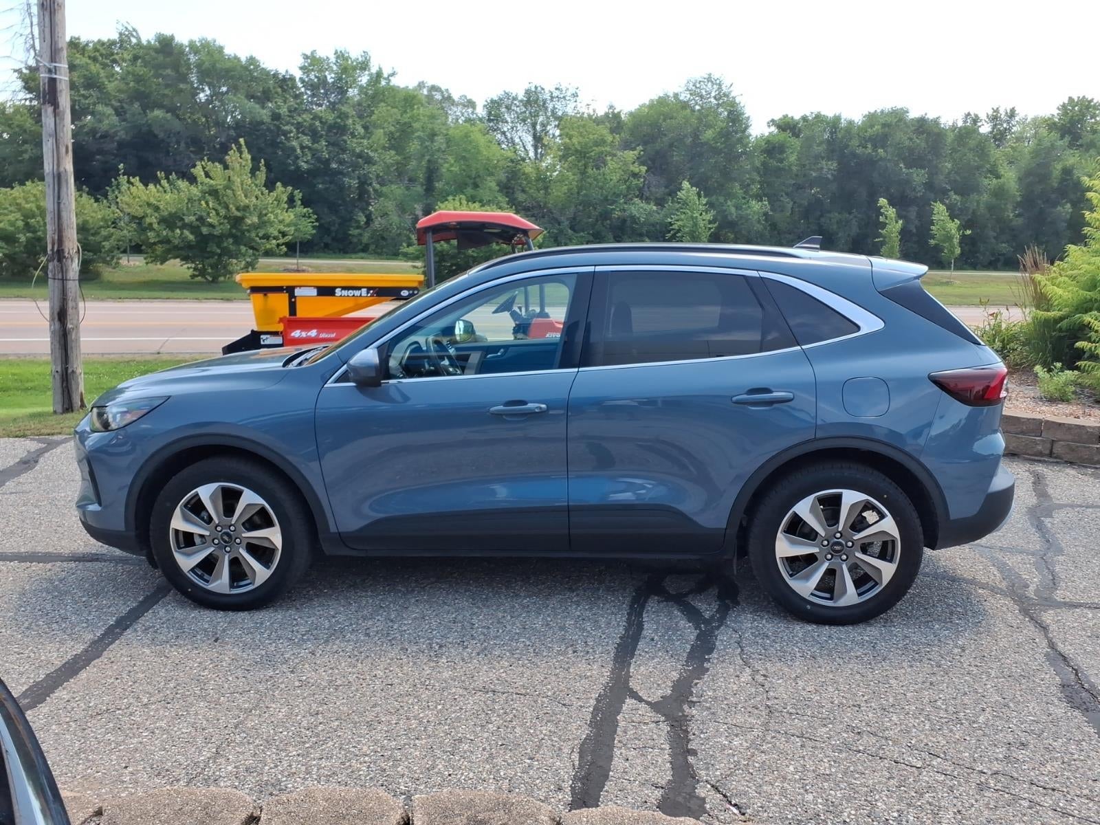 2025 Ford Escape Platinum