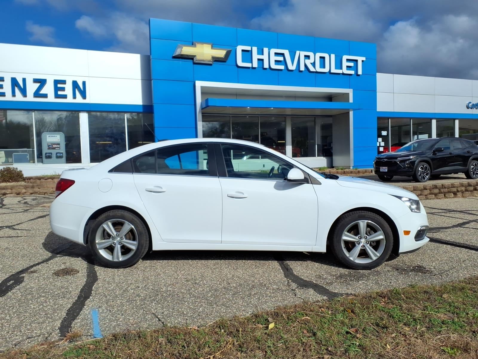 Used 2015 Chevrolet Cruze 2LT with VIN 1G1PE5SB1F7274778 for sale in Chaska, Minnesota