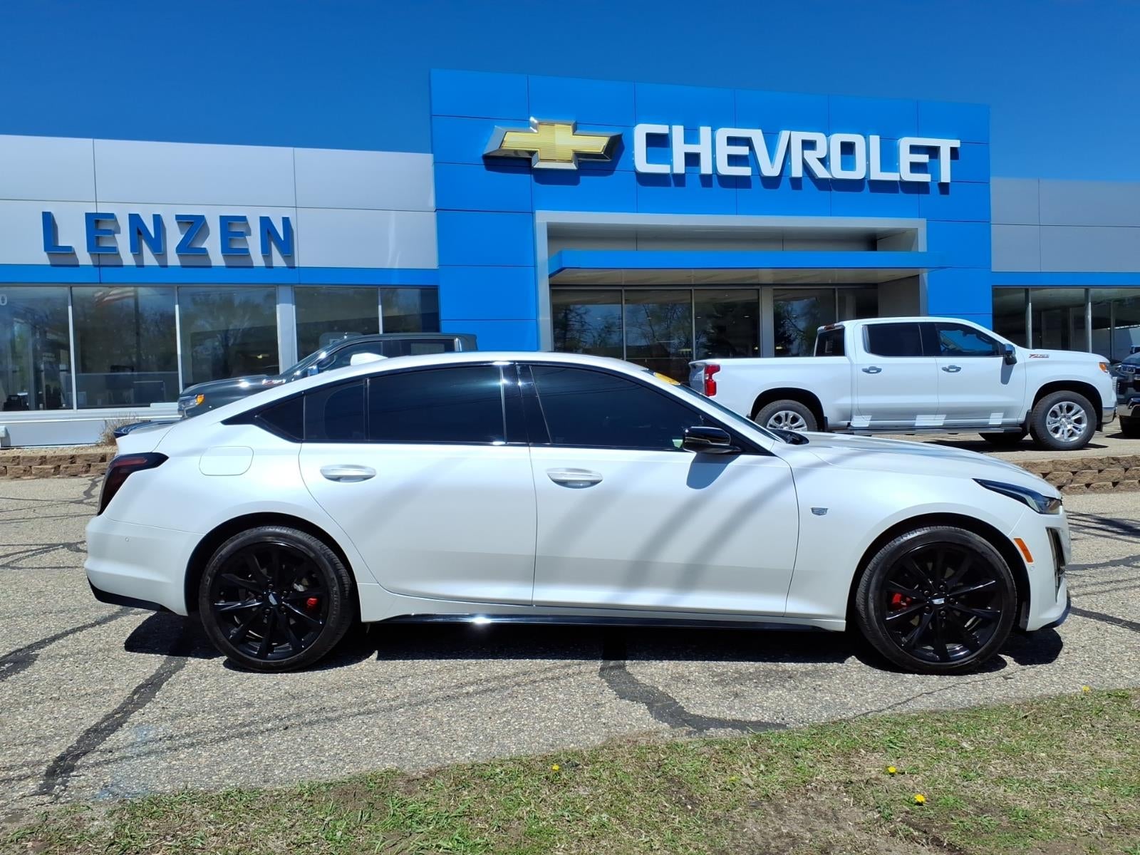 Used 2022 Cadillac CT5 Sport with VIN 1G6DU5RK1N0124568 for sale in Chaska, Minnesota