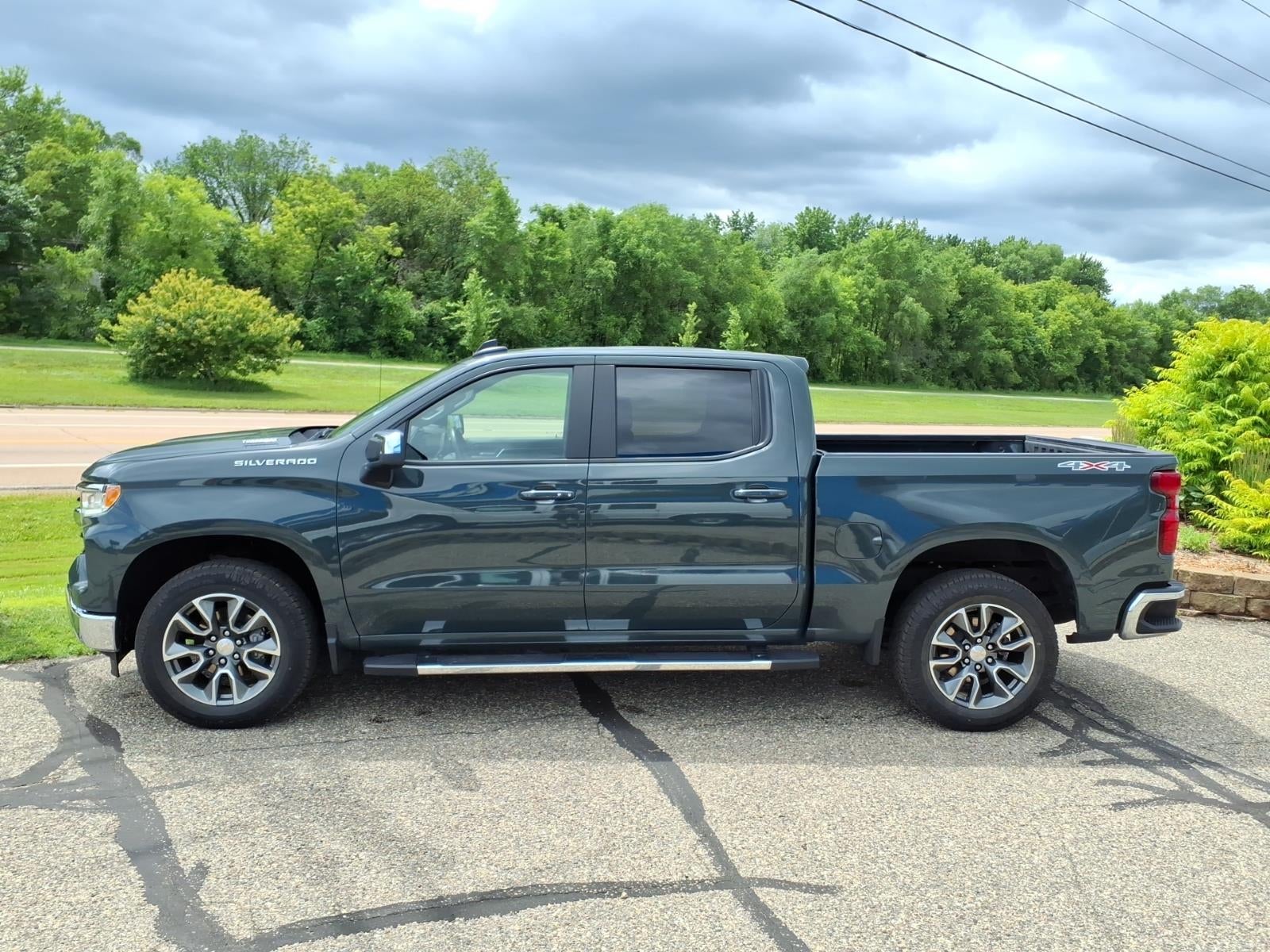 2025 Chevrolet Silverado 1500 LT