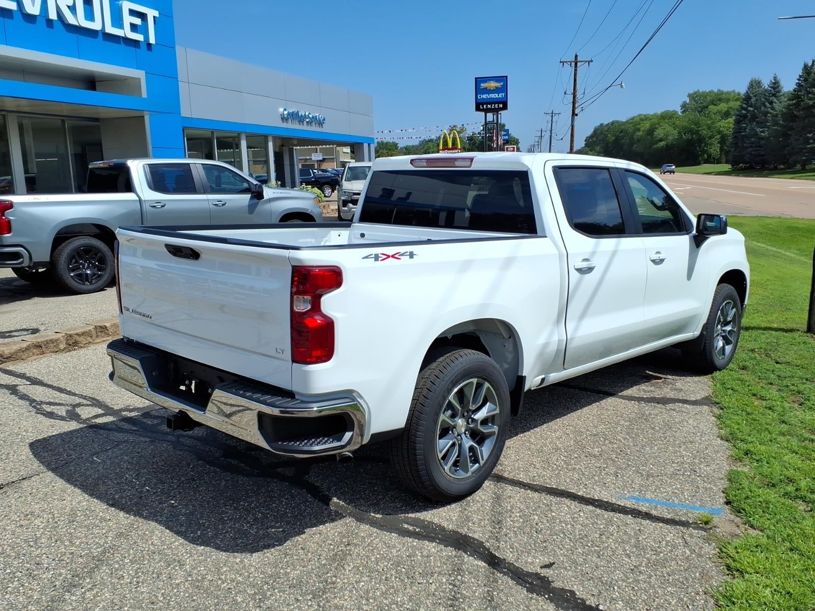 2026 Chevrolet Silverado 1500 LT (2FL)