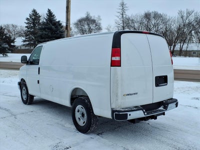 2025 Chevrolet Express Cargo 3500 WT