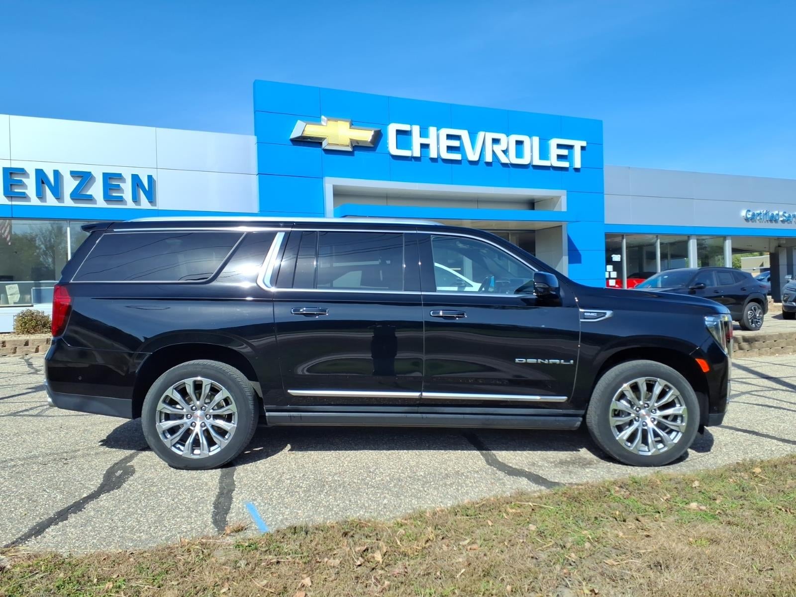 2023 GMC Yukon XL Denali