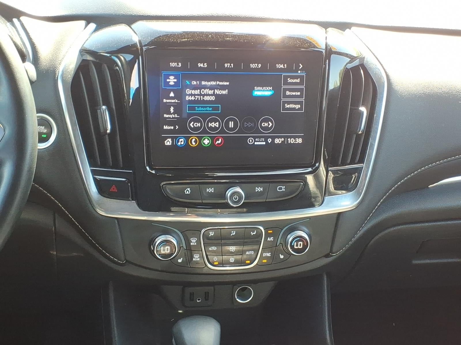 2023 Chevrolet Traverse LT Leather