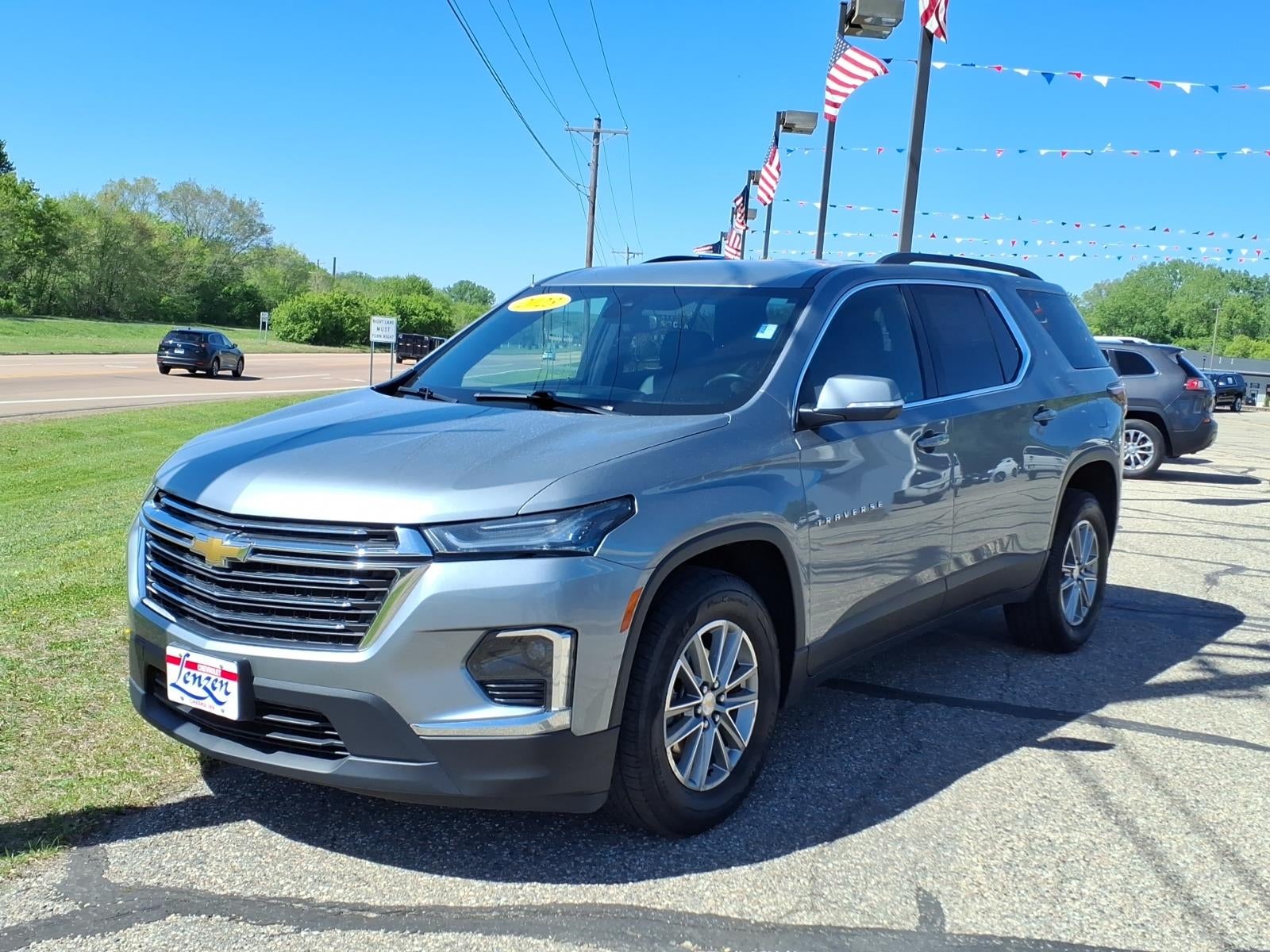 2023 Chevrolet Traverse LT Leather