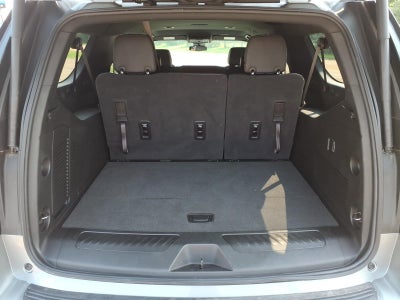 2025 Chevrolet Suburban LT