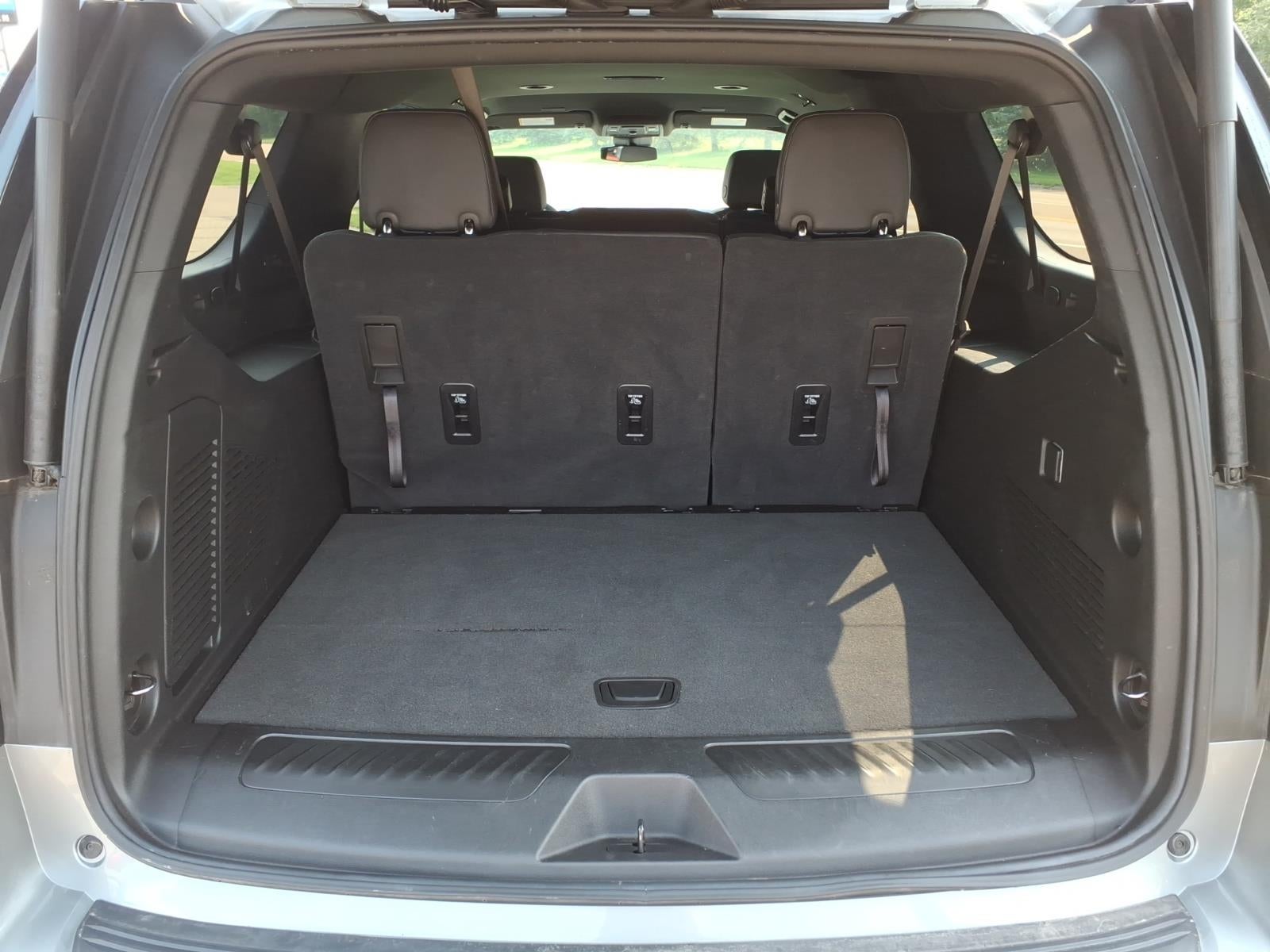 2025 Chevrolet Suburban LT