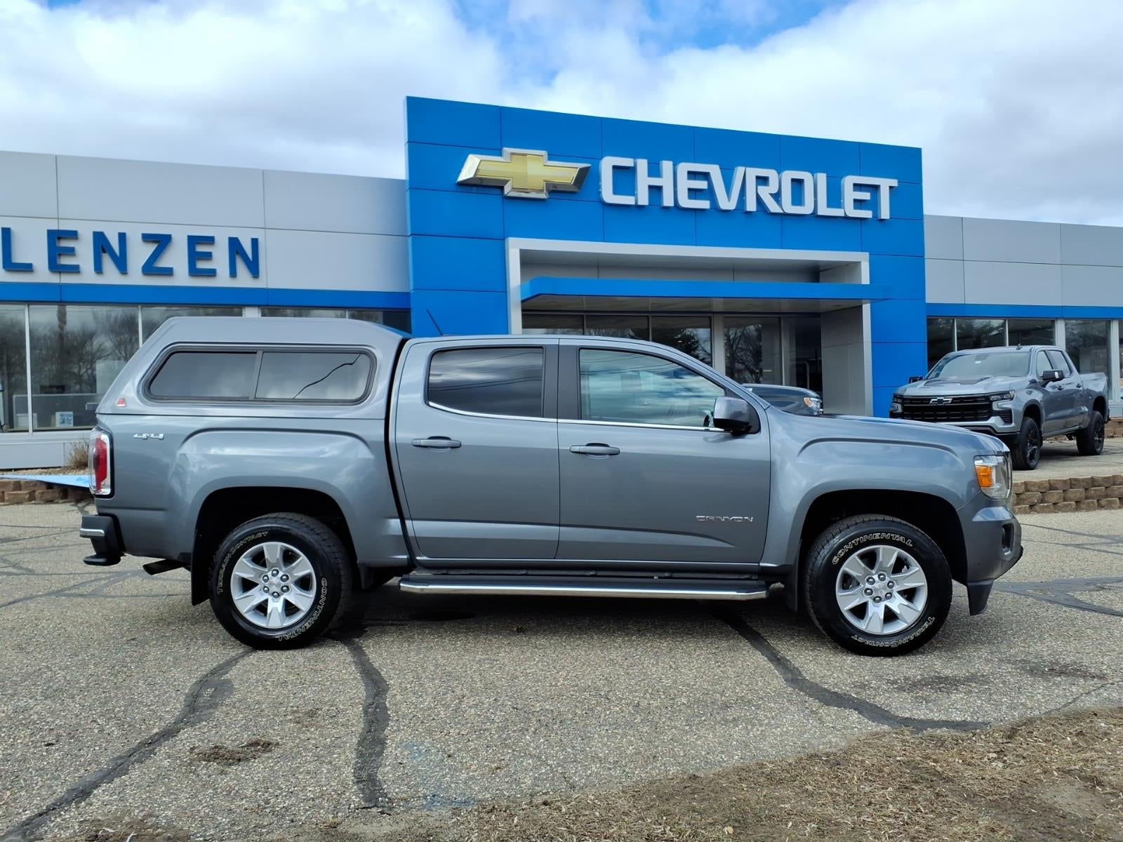 Used 2018 GMC Canyon SLE with VIN 1GTG6CEN0J1243614 for sale in Chaska, Minnesota