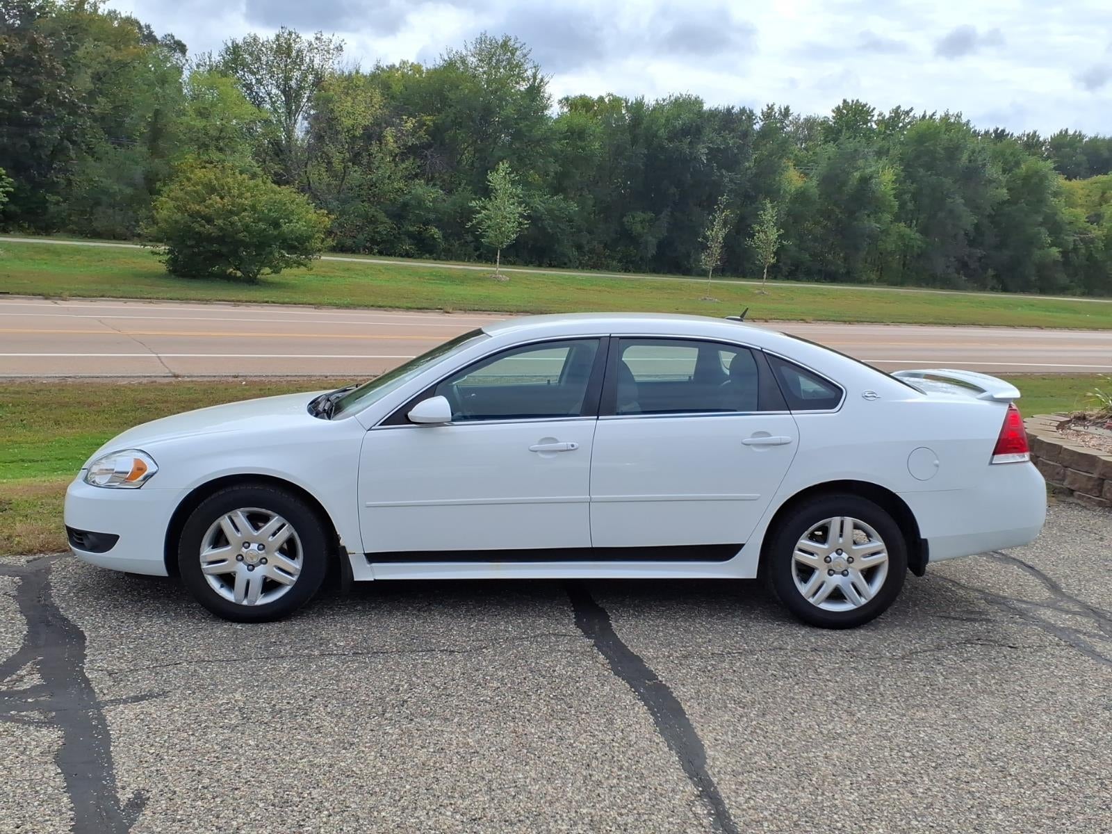 2011 Chevrolet Impala LT Retail