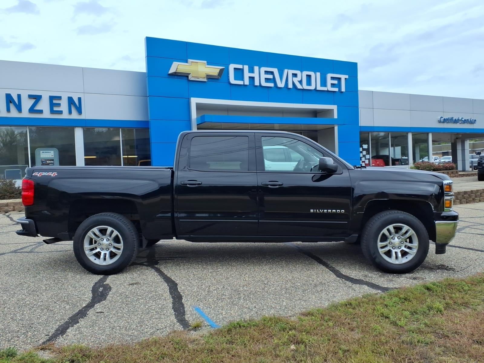 Used 2015 Chevrolet Silverado 1500 LT with VIN 3GCUKREC0FG331846 for sale in Chaska, Minnesota