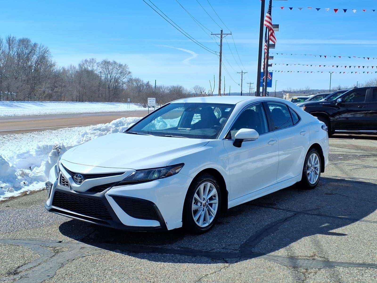 2024 Toyota Camry SE