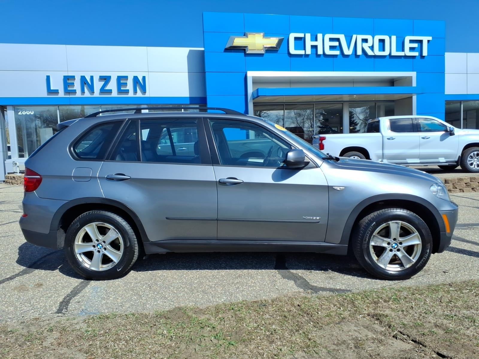 Used 2012 BMW X5 xDrive35i with VIN 5UXZV4C51CL889920 for sale in Chaska, Minnesota